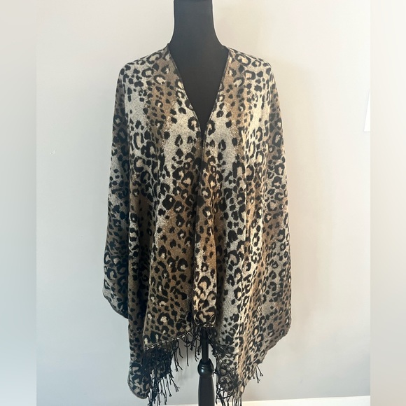 Deena and Ozzy leopard wrap size o/s - Picture 2 of 5